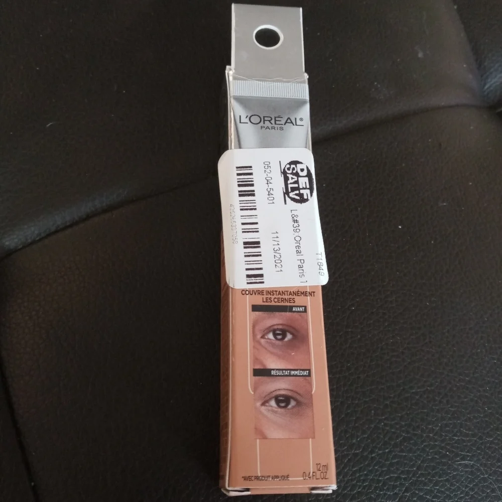 Loreal Paris new in box eye cream in a concealer